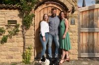 Familienfoto Daniela, Sandro und Lisa G&auml;stehaus Landlust Elxleben